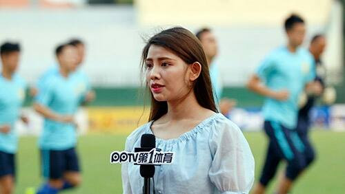 Dù sở hữu dàn sao triệu đô siêu khủng, nhưng Jiangsu Suning cuối cùng cũng chịu trận, không thể chiến thắng B.Bình Dương, thậm chí còn không ngăn được QBV Việt Nam - Anh Đức ghi bàn thắng. Điều này chứng tỏ không chỉ Công Vinh mà toàn bộ các cầu thủ B. Bình Dương đã chơi rất cố gắng, tự tin và không bị ngợp trước đối thủ vốn được đánh gái là mạnh hơn hẳn.