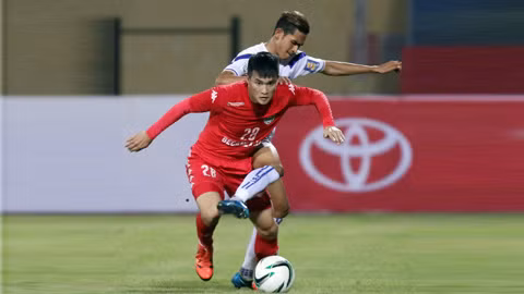 Bản thân Tang Yi Rong cũng rất mong một ngày được tiếp tục xem Công Vinh thi đấu và cảm nhận thêm về khả năng của cầu thủ này.