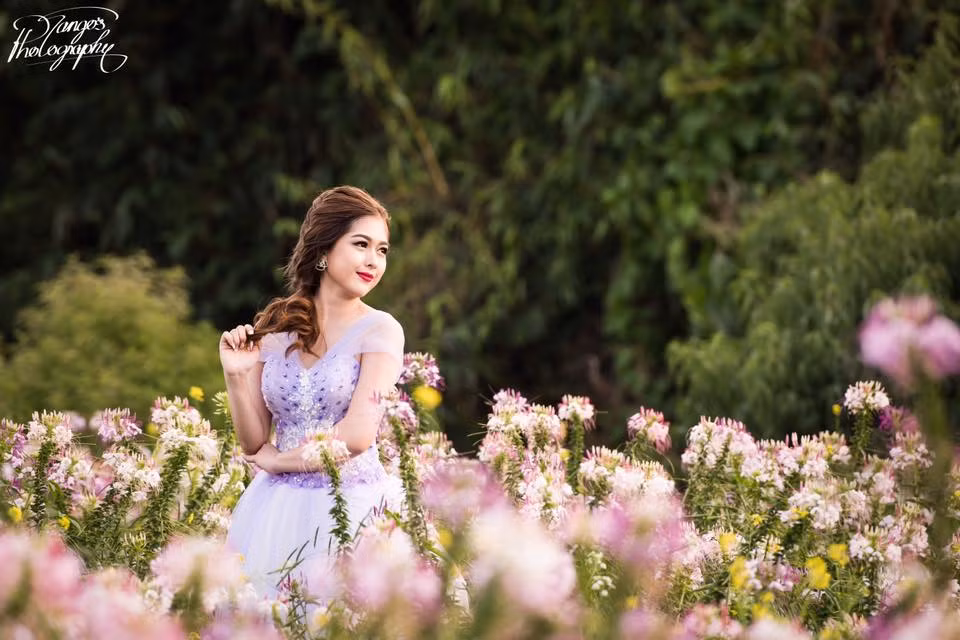 Thời sinh viên, Võ Thanh Hiền từng được mệnh danh là hot girl của Học viện Báo chí và Tuyên truyền nhờ nhan sắc và sự năng động.