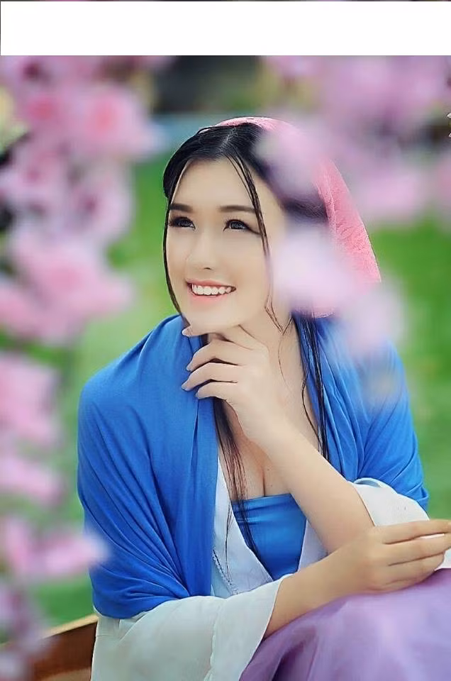 Cùng ngắm nhìn người đẹp trường báo làm bao người "điên đảo".