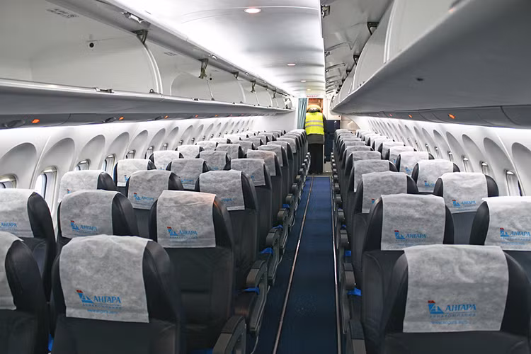 Yếu điểm duy nhất của An-148 như đã nói ở trên là khả năng chở khách hạn chế những cũng đã được khắc phục ở biến thể cải tiến An-158 với sức chứa mở rộng lên gần 100 hành khách. Ảnh: Wikimedia.