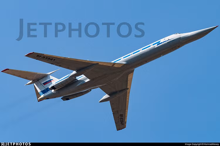 Thông tin về Tu-134UBL được Không quân Liên Xô và Nga sau này giữ khá kín, nên trang bị hay các thông số kỹ thuật chính thức của dòng máy bay này vẫn còn là một ẩn số ngoại trừ một số thông tin cơ bản. Nguồn ảnh: JetPhotos