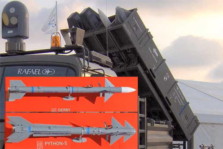 Hệ thống SPYDER có khả năng phản ứng rất nhanh trước các mối đe dọa, toàn bộ các thành phần của hệ thống được đặt trên khung gầm xe tải việt dã, trang bị 2 loại tên lửa phòng không Python-5 lắp đầu dò hồng ngoại và Derby sử dụng đầu dò radar chủ động, tầm bắn tối đa của SPYDER-SR là 16 km trong khi SPYDER-MR lên tới 35 km. Ảnh: Rafael. Nguồn ảnh: Israel and Stuff.