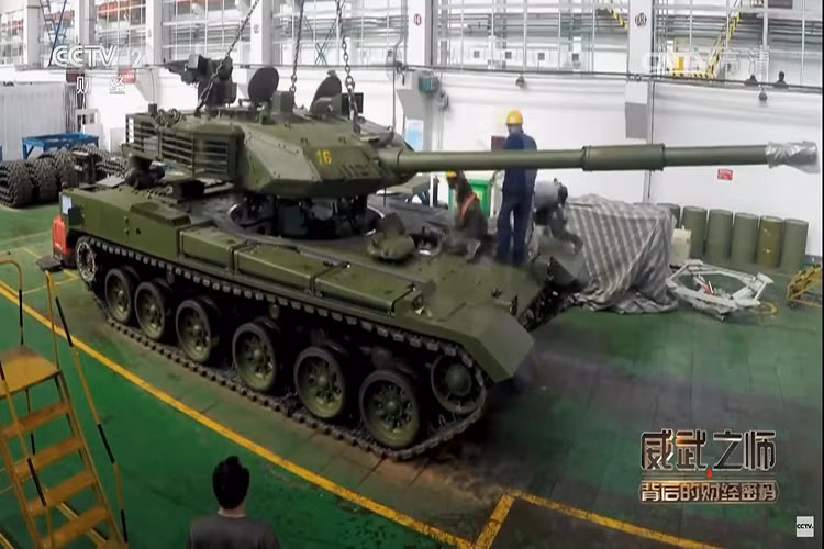 Quân đội Thái Lan đã đặt hàng tổng cộng 48 chiếc MBT VT4 từ Tập đoàn công nghiệp quốc phòng Phương Bắc (NORINCO) của Trung Quốc với đơn giá 280 triệu USD, như vậy tính ra trung bình mỗi chiếc VT4 tiêu tốn của Thái Lan tới 5,8 triệu USD ngân sách, đắt hơn cả T-90S và T-90MS. Ảnh: Defence Blog.