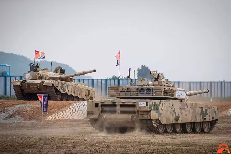 Với sự thành công tại Thái Lan, có thể dự đoán rằng xe tăng chiến đấu chủ lực VT4 của Trung Quốc sẽ tiếp tục đắt hàng tại châu Á - Thái Bình Dương, trở thành mặt hàng xuất khẩu chủ lực của ngành công nghiệp quốc phòng nước này. Ảnh: thaidefense-news.