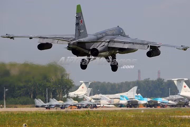 Su-25 đã bay khoảng 60.000 phi vụ ở chiến trường Afghanistan.