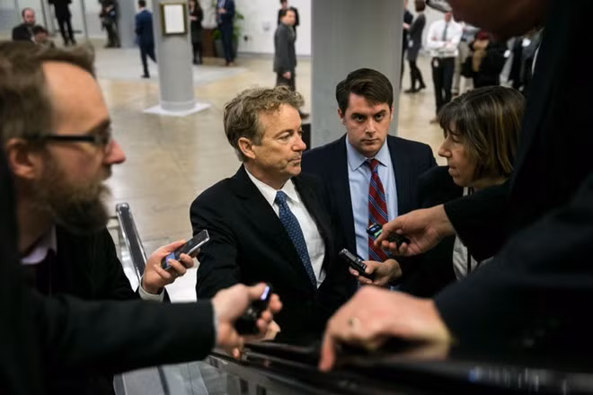 Thượng nghị sĩ Rand Paul rất tức giận với khoản tăng chi tiêu chính phủ trong dự luật ngân sách mới. Ảnh: New York Times.