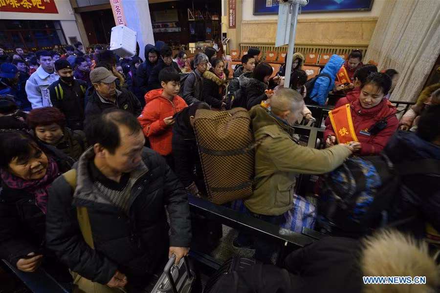 "Khoảng 3 tỷ lượt đi lại trong thời gian 40 ngày sẽ là thách thức không nhỏ đối với ngành giao thông đất nước", Tân Hoa xã dẫn lời một quan chức Bộ Giao thông Trung Quốc. Ảnh: Tân Hoa xã.