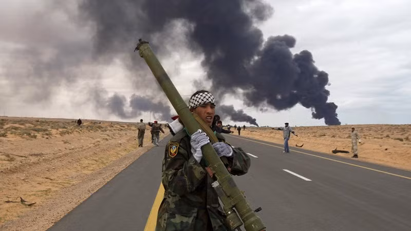 Nhiều nhà lập pháp Nga cho rằng, tên lửa dùng để bắn hạ Su-25 Nga hôm 3/2 được các quốc gia bên ngoài tuồng vào Syria. Ảnh: Daily mail.