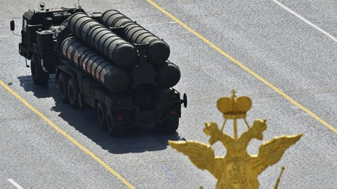 Hệ thống tên lửa phòng không S-400 của Nga đang được nhiều nước trên thế giới để ý.