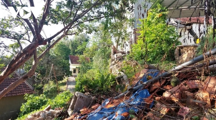 Dự kiến ngày 30/10, TP Hạ Long (tỉnh Quảng Ninh) sẽ hoàn thành việc đánh giá nguyên nhân gây sụt lún nhà của 15 hộ dân sinh sống tại khu vực đồi Tên Lửa. (Ảnh: VOV).