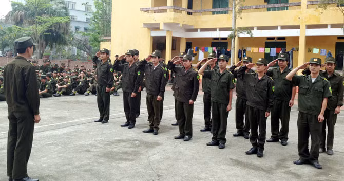 Công an xã, phường, thị trấn có thể được trang bị vũ khí quân dụng, vũ khí thô sơ, công cụ hỗ trợ. Ảnh minh họa.