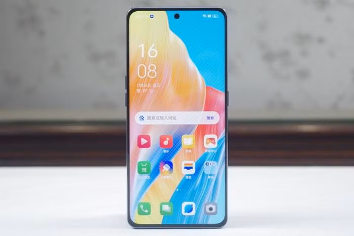 A1 Pro 5G sử dụng tấm nền màn hình AMOLED chiếm 93% diện tích mặt trước và thiết kế cong 2 cạnh viền.
