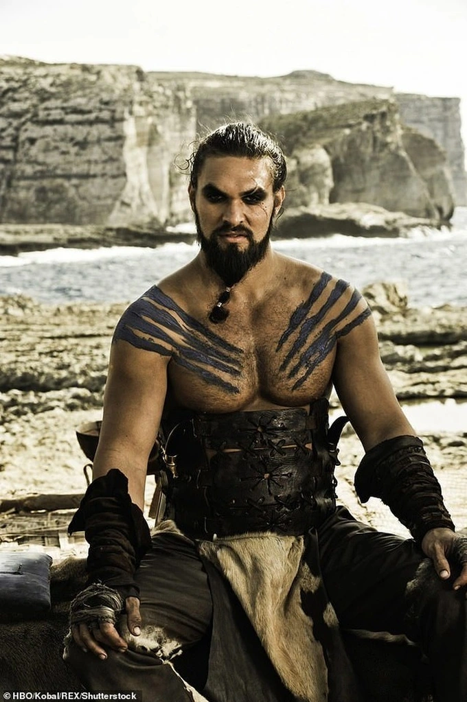 Người đàn ông đẹp trai nhất TG tuyên bố “không thích mặc quần áo nữa“ - Hình 4 Nguoi dan ong dep trai nhat TG tuyen bo “khong thich mac quan ao nua“-Hinh-4