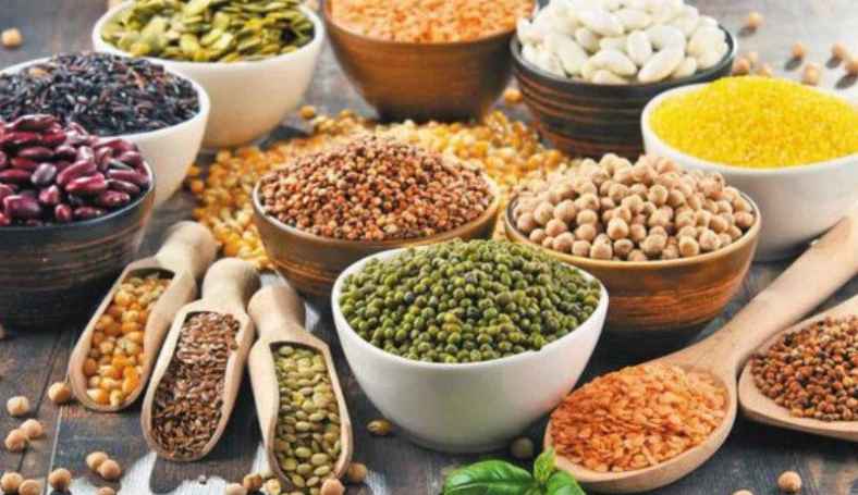 Trong trí tưởng tượng của chúng ta, để thi đấu khốc liệt như thế, chắc hẳn các đấu sĩ phải ăn rất nhiều thịt động vật.