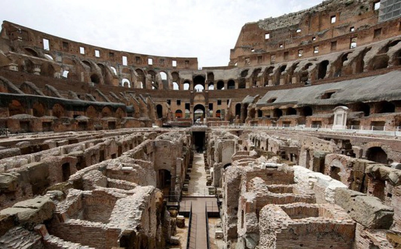 Các nhà khảo cổ học đã phân tích xương của các binh sĩ tại thành phố cổ Ephesos ( thuộc Thổ Nhĩ Kỳ ngày nay). Kết quả cho thấy chế độ ăn của họ hoàn toàn là ngũ cốc và đậu.