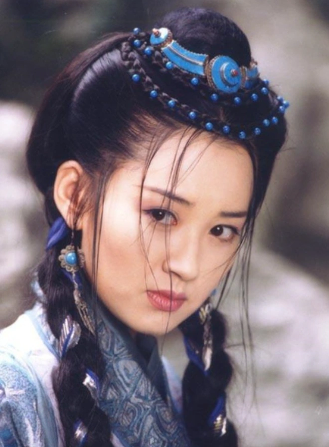 8. "Hễ ai không chung tình với quá khứ thì sẽ không chung tình với hiện tại và tương lai"- Tiếu Ngạo Giang Hồ.