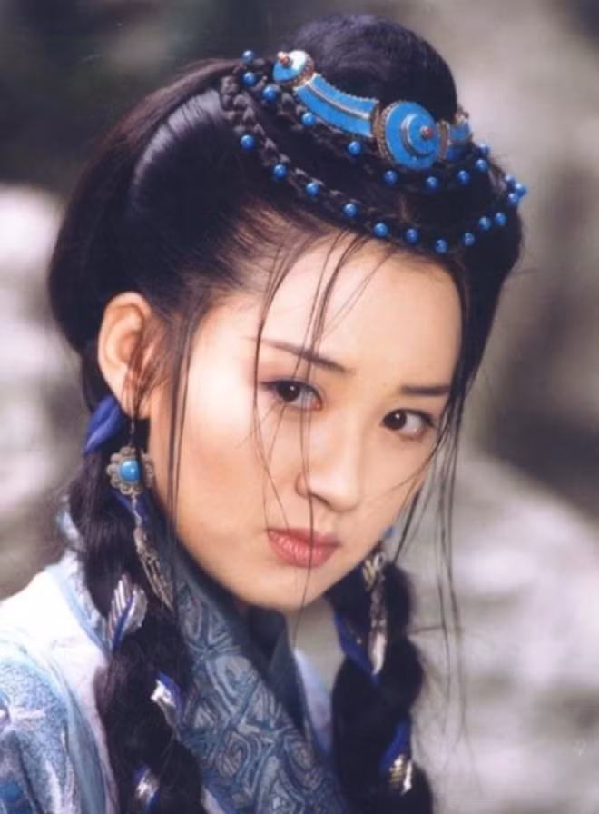 8. "Hễ ai không chung tình với quá khứ thì sẽ không chung tình với hiện tại và tương lai"- Tiếu Ngạo Giang Hồ.