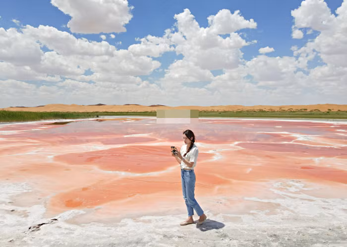 Với vẻ đẹp kỳ lạ, hồ Ô Lan hiện đang là một thắng cảnh thu hút nhiều du khách tới tham quan. Tuy nhiên, các nhà khoa học khuyến cáo du khách không nên tắm ở hồ Ô Lan do độ kiềm trong nước ở đây quá cao.