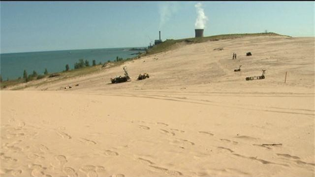 "Dường như chúng ta đang chứng kiến một hiện tượng địa chất mới", Erin Argyilan, nhà địa chất đang nghiên cứu đụn cát Baldy, phát biểu.