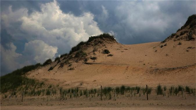 Gió là thủ phạm khiến núi Baldy dịch chuyển. Tuy nhiên, khả năng nuốt người của nó mới là vấn đề khiến giới khoa học sửng sốt.