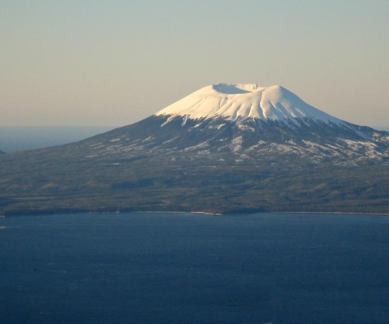 Trước đó, mối hoài nghi được đặt ra khi một loạt cơn địa chấn được phát hiện quanh khu vực từ ngày 11/4. Nhóm nghiên cứu đã bắt đầu phân tích biến dạng mặt đất qua dữ liệu radar trong 7 năm rưỡi qua và phát hiện những điều lạ thường.