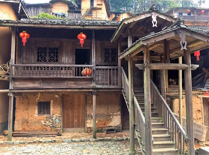 Nhưng đến nay, lý do Đinh Ốc Lĩnh không có muỗi vẫn là một bí mật thú vị. Bên cạnh đó, ngôi làng còn thu hút du khách nhờ không khí trong lành, mát mẻ và sự yên tĩnh.