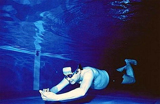 Nhà sáng chế lỗi lạc này tin vào lợi ích của việc thiếu dưỡng khí khi con người ở dưới nước.