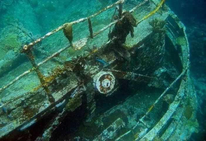 Tàu Atocha được xây dựng ở Cuba vào thế kỷ 17 dùng để chở hàng hóa. Năm 1622, tàu Antocha khởi hành từ Tây Ban Nha tới Tây Ấn, dừng chân ở các cảng tại Cartagena, Colombia, và Portobelo, Panama, để chất của cải của những hành khách quý tộc.