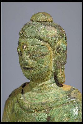 Từ thế kỷ thứ 6 tới thế kỷ 11 sau công nguyên, hòn đảo nhỏ Helgo nằm ở Hồ Malaren, Thụy Điển là trung tâm sản xuất và kinh doanh Viking lớn. Kể từ khi phát hiện ra nó, các nhà khảo cổ đã bị choáng ngợp bởi số lượng các đồ tạo tác kỳ lạ được tìm thấy chôn vùi ở nơi này.