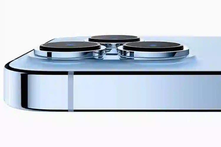 Năm tới, các phiên bản điện thoại mới của Apple dự kiến được nâng cấp rất nhiều về camera và Largan có thể sẽ độc quyền cung cấp cho Apple toàn bộ các lăng kính sử dụng trong hệ thống camera tiềm vọng và ống kính tele thông thường.