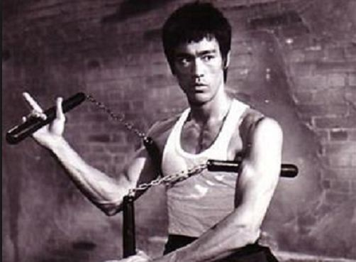 “Một người thầy tốt là người biết bảo vệ học trò của mình bằng những phẩm chất riêng của chúng".