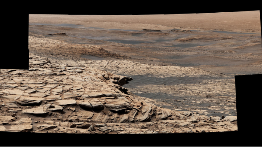 Lớp trầm tích của đại dương được phát hiện thông qua phân tích dữ liệu địa hình ngoạn mục được ghi lại bởi "chiến binh bất tử" Curiosity của NASA từ khu vực gọi là Greenheugh Pediment ở phía Bắc của Sao Hỏa, đã phát hiện ra những tính chất vô cùng đặc sắc.