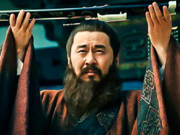 Cuối bài ông nhấn mạnh việc những người nghi ngờ ông muốn cướp ngôi nhà Hán đều là nghĩ sai; ông cũng muốn rời bỏ chức vụ hiện tại cũng không thể, vì đã kết oán với nhiều người, sợ bị hãm hại.