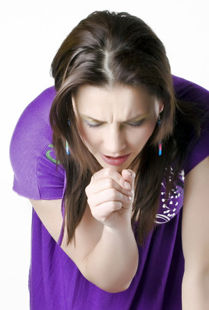  Vào thời kỳ cuối của thai kỳ, đứa bé ép lên cơ hoành làm bạn khó thở. Hãy ngồi xuống nhẹ nhàng. Buổi tối lúc đi ngủ, bạn hãy kê thêm một cái gối. Nếu chứng khó thở này nghiêm trọng, bạn nên hỏi ý kiến bác sĩ. 