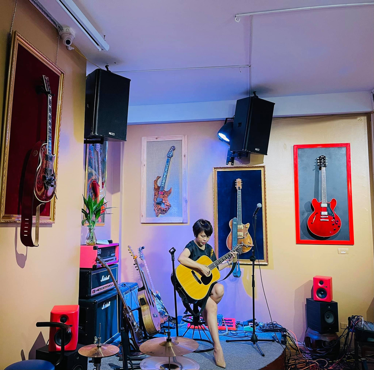 Nha bao Dang Thi Phuong Thao - Pho Tong bien tap Bao Thanh Nien: “Hanh phuc la nhung dau tru”-Hinh-8