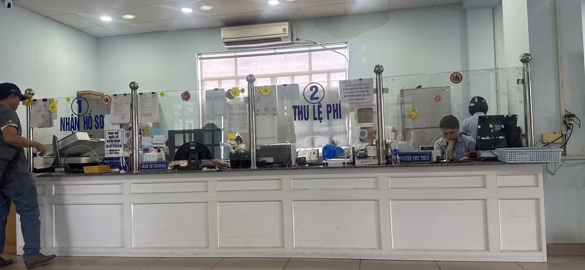 Bắt phó giám đốc trung tâm đăng kiểm lớn nhất Đồng Nai Bat pho giam doc trung tam dang kiem lon nhat Dong Nai
