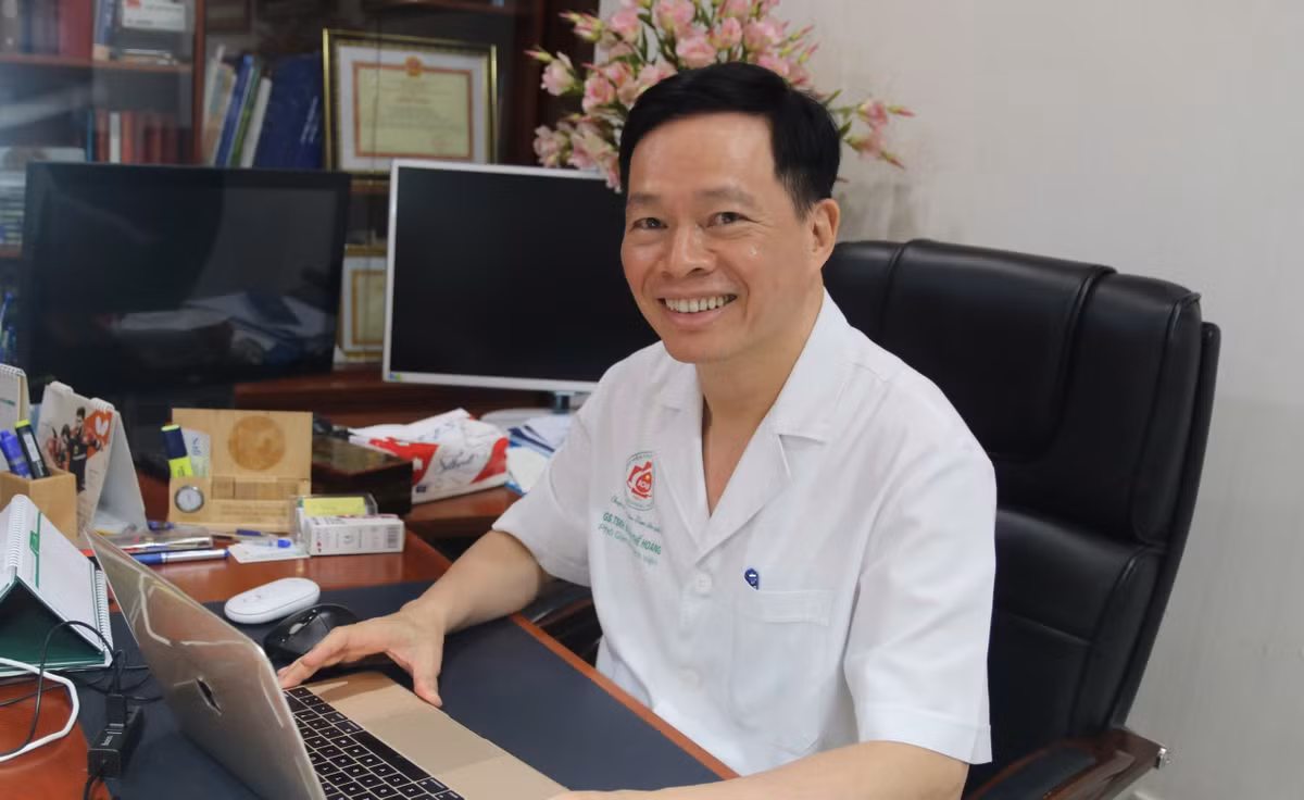 GS. Nguyen The Hoang: Giu tinh than “xa than” cua chien si ao trang