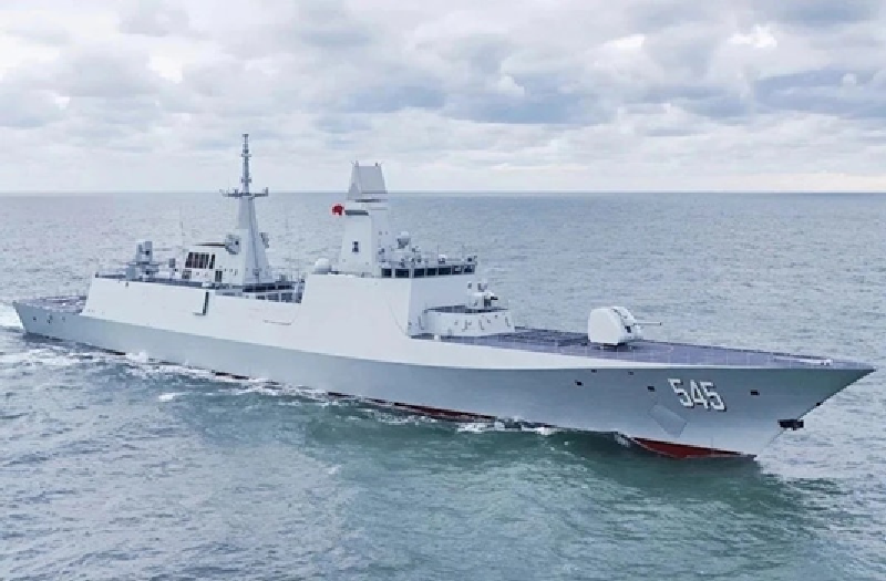 Việc tích hợp các hệ thống tiên tiến này vào Type 054B phản ánh cam kết của Trung Quốc trong việc phát triển một lực lượng hải quân biển xanh có khả năng triển khai sức mạnh vượt xa bờ biển của mình. Ảnh: CCTV