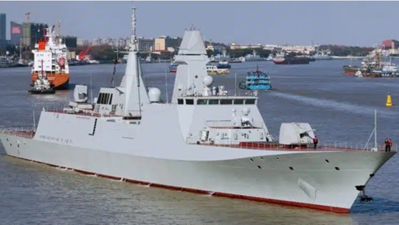 Tàu khu trục tàng hình Type 054B là bước tiến đáng kể của Hải quân Trung Quốc, kết hợp công nghệ hiện đại với tính linh hoạt chiến lược. Khi Trung Quốc tiếp tục mở rộng năng lực hải quân, Type 054B có thể sẽ đóng vai trò trung tâm trong các hoạt động hàng hải trong tương lai, củng cố vị thế của Trung Quốc như một cường quốc hải quân đang trỗi dậy. Ảnh: Naval News