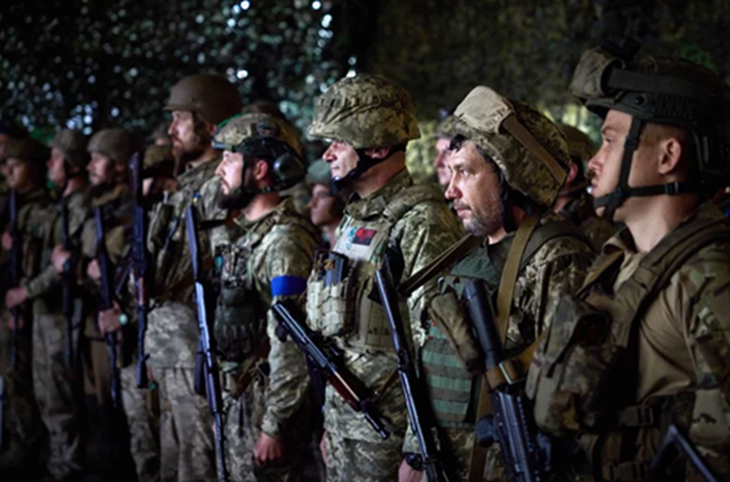 Những binh sĩ được huy động này đã làm giảm sức chiến đấu của các đơn vị tinh nhuệ trong quân đội Ukraine. Tỷ lệ binh sĩ được huy động trong đơn vị càng cao, khả năng chiến đấu của đơn vị càng thấp. Ảnh: Bộ Quốc phòng Ukraine