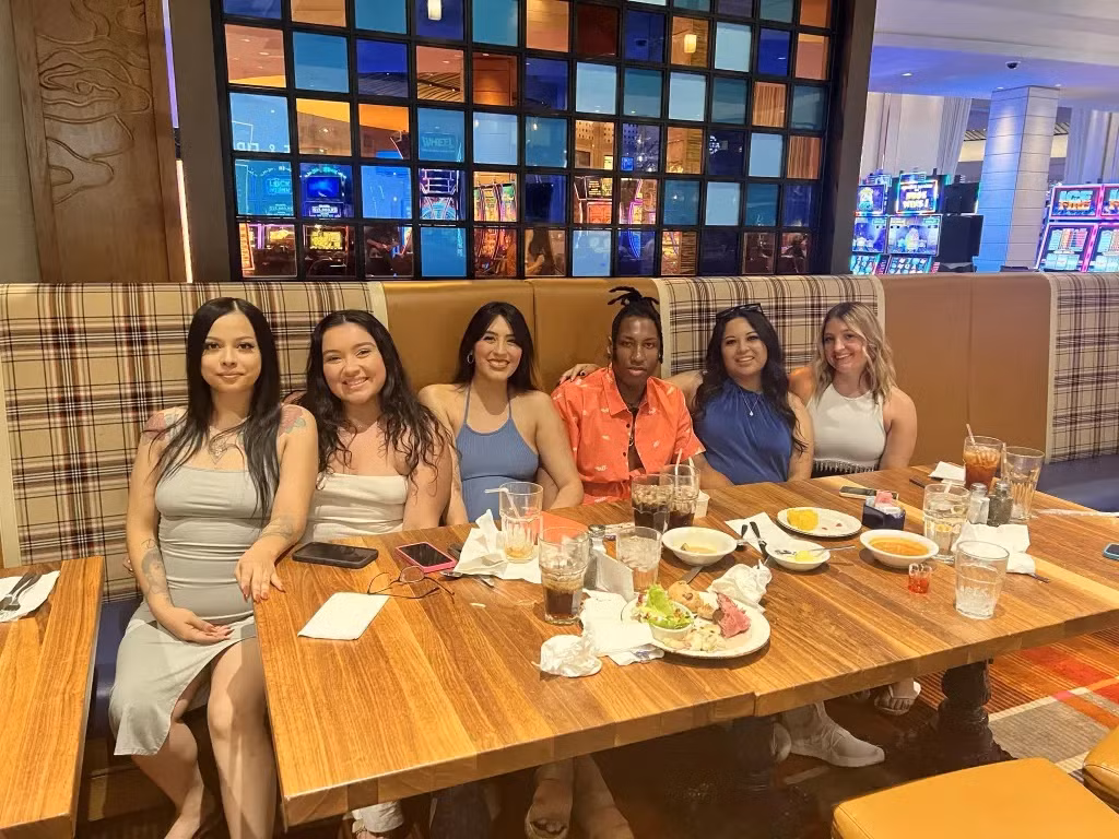 Theo Jame Barrett, anh luôn gặp khó khăn trong việc duy trì các mối quan hệ một vợ một chồng. Anh tự nhận thấy bản thân không thể duy trì sự chung thủy với chỉ một bạn đời duy nhất. Trong quá khứ, điều này đã dẫn đến việc anh thường xuyên ngoại tình, hẹn hò với nhiều phụ nữ khác ngay cả khi đã có bạn gái hoặc vợ. Tuy nhiên, việc lừa dối này khiến Jame cảm thấy tội lỗi và mâu thuẫn trong nội tâm.