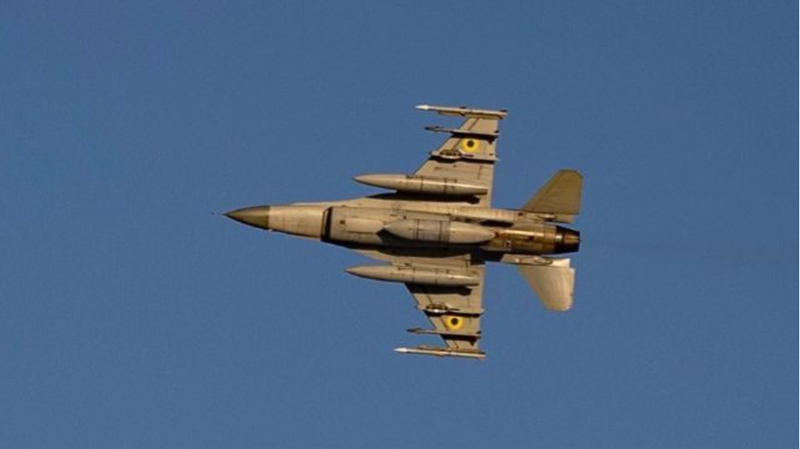Hình ảnh đầu tiên được xác nhận về một chiếc F-16AM của Ukraine quay trở về sau nhiệm vụ tấn công đã xuất hiện, đánh dấu một cột mốc quan trọng trong sự phát triển năng lực tác chiến trên không của Ukraine. Ảnh: X
