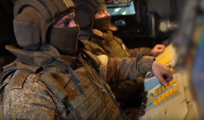 Tuy nhiên, hệ thống đã chứng minh hiệu quả, ngăn chặn thành công một cuộc tấn công bằng 25 máy bay không người lái vào một nhà máy ở vùng Rostov. Khi Ukraine tấn công Kursk, nguyên mẫu hệ thống đã được triển khai ngay lập tức, giúp Nga giành quyền kiểm soát bầu trời khu vực này. Ảnh: Bộ Quốc phòng Nga