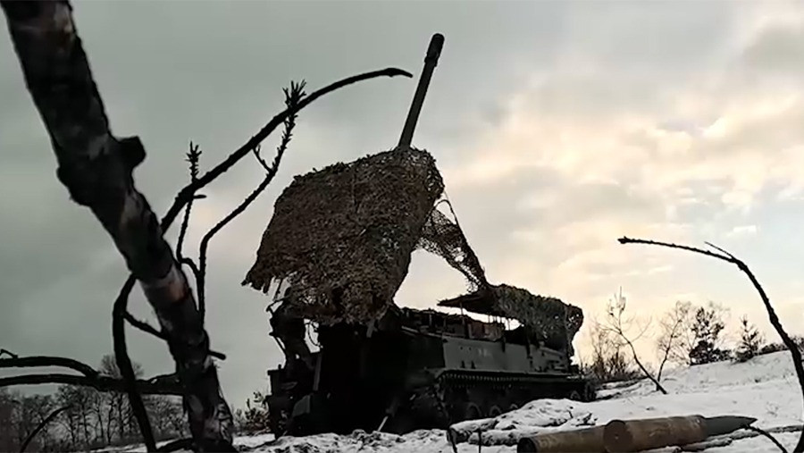 Tuy nhiên, việc chôn khẩu pháo này xuống đất có vẻ là một phương án tối ưu, giúp che chắn cho khẩu pháo và hạn chế được các cuộc tấn công UAV.