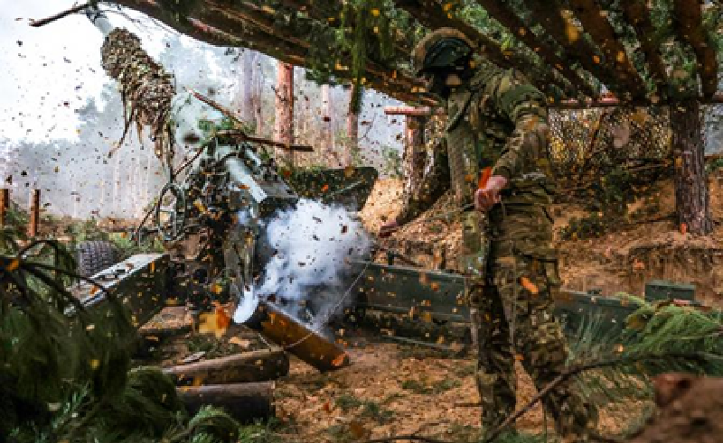 Do đó, khu vực này vô cùng quan trọng đối với quân đội Ukraine, đặc biệt khi quân Nga đã hình thành thế bao vây ba mặt về mặt địa lý đối với lực lượng Ukraine ở phía bắc, khiến Viktorovka càng trở nên thiết yếu hơn. Ảnh: TASS