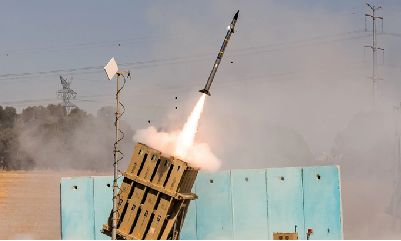 Báo cáo này trùng hợp với lời kêu gọi của Tổng thống Mỹ Donald Trump về việc xây dựng một lá chắn phòng thủ tên lửa thế hệ tiếp theo quy mô lớn cho lục địa Mỹ. Lá chắn này, với phạm vi bao phủ lớn hơn nhiều so với hệ thống Iron Dome của Israel, sẽ được thiết kế để bắn hạ tên lửa siêu thanh và tên lửa đạn đạo liên lục địa (ICBM). Ảnh: Wikimedia