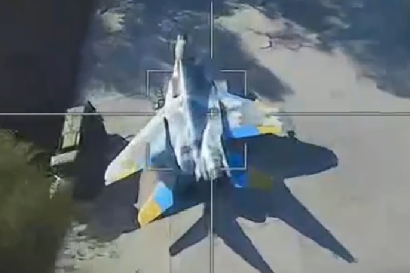 Quân đội Nga đã tiêu diệt 142 máy bay không người lái và tiêm MiG-29 của Ukraine vào ngày 22/3, theo phân tích của tạp chí Bulgarian Military. Hệ thống phòng không của quân đội Nga cũng đã chặn 5 đường dẫn bom của Mỹ và 5 tên lửa phóng từ hệ thống phản lực HIMARS trong vòng một ngày. Ảnh minh họa: Rg.ru
