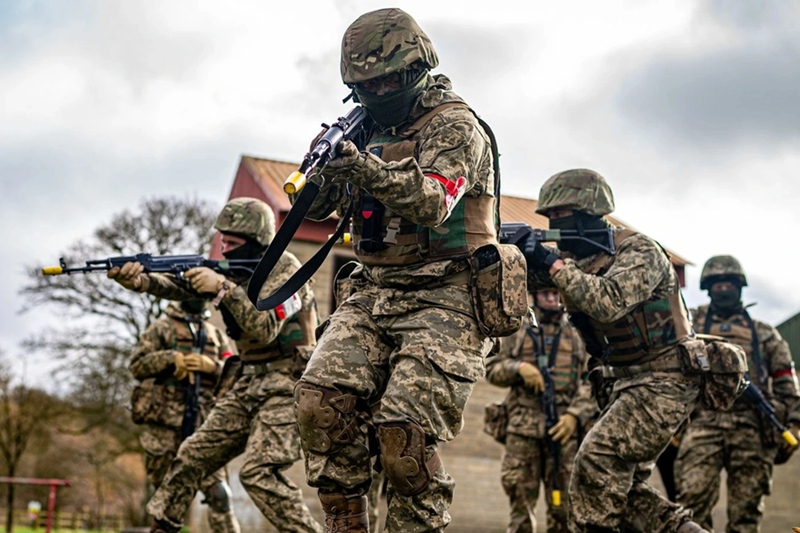 Mục tiêu của NATO đưa lực lượng gìn giữ hòa bình đến Ukraine - Hình 11 Muc tieu cua NATO dua luc luong gin giu hoa binh den Ukraine-Hinh-11