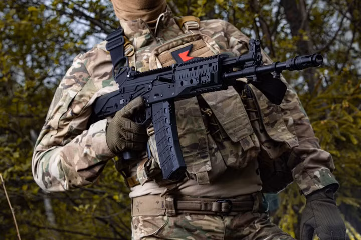 AK-12 – Tinh hoa mới của dòng súng Kalashnikov có làm nên chuyện? - Hình 9 AK-12 – Tinh hoa moi cua dong sung Kalashnikov co lam nen chuyen?-Hinh-9